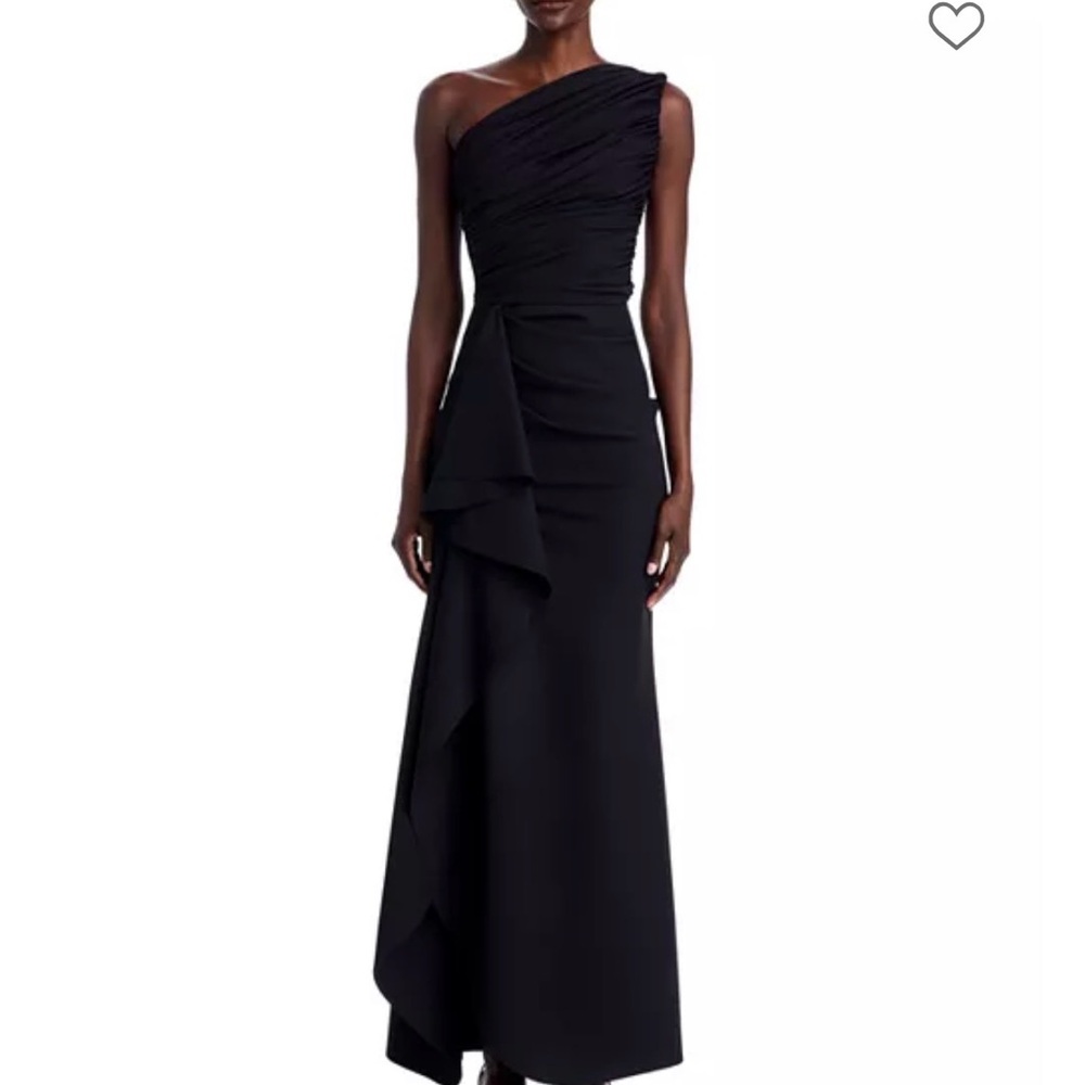 Chiara Boni La Petite Robe
Aziza Long Dress size 10.worn ones like new